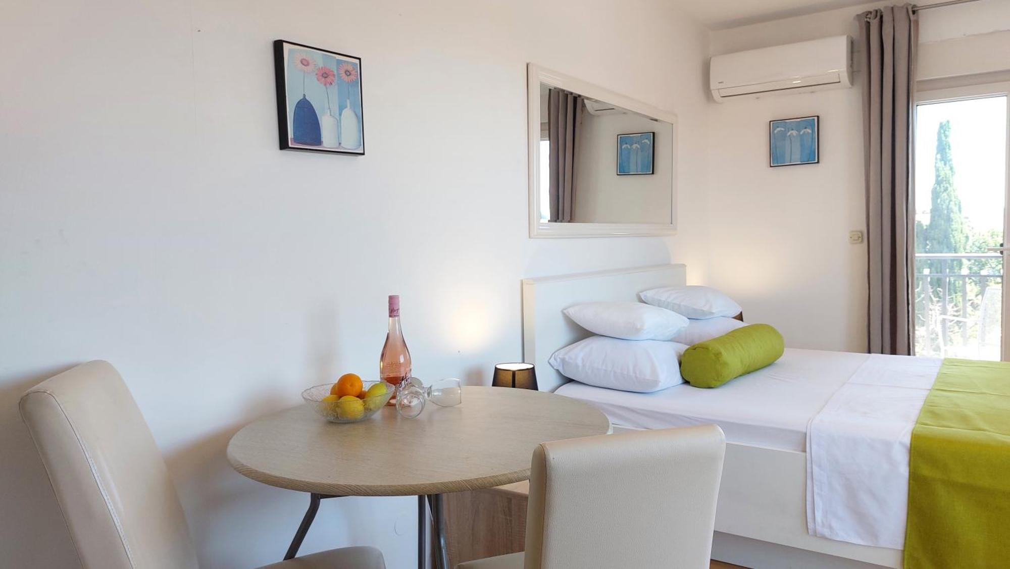 Sea Side Apartments Vodice Exterior photo