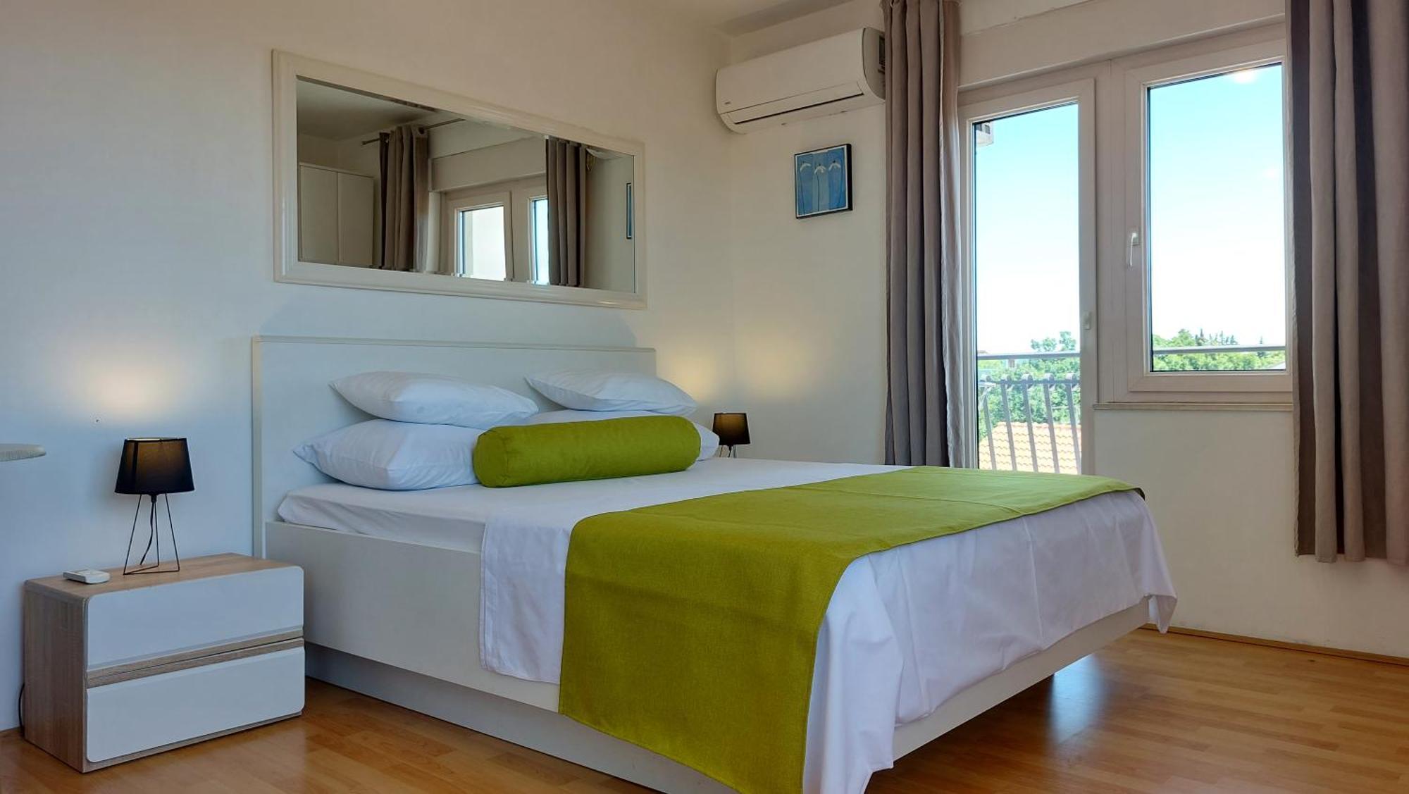 Sea Side Apartments Vodice Exterior photo
